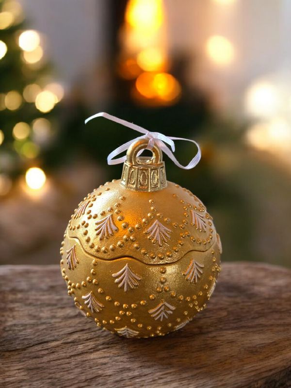 &#39;Spiced Orange&#39; - hand-painted 200g candle