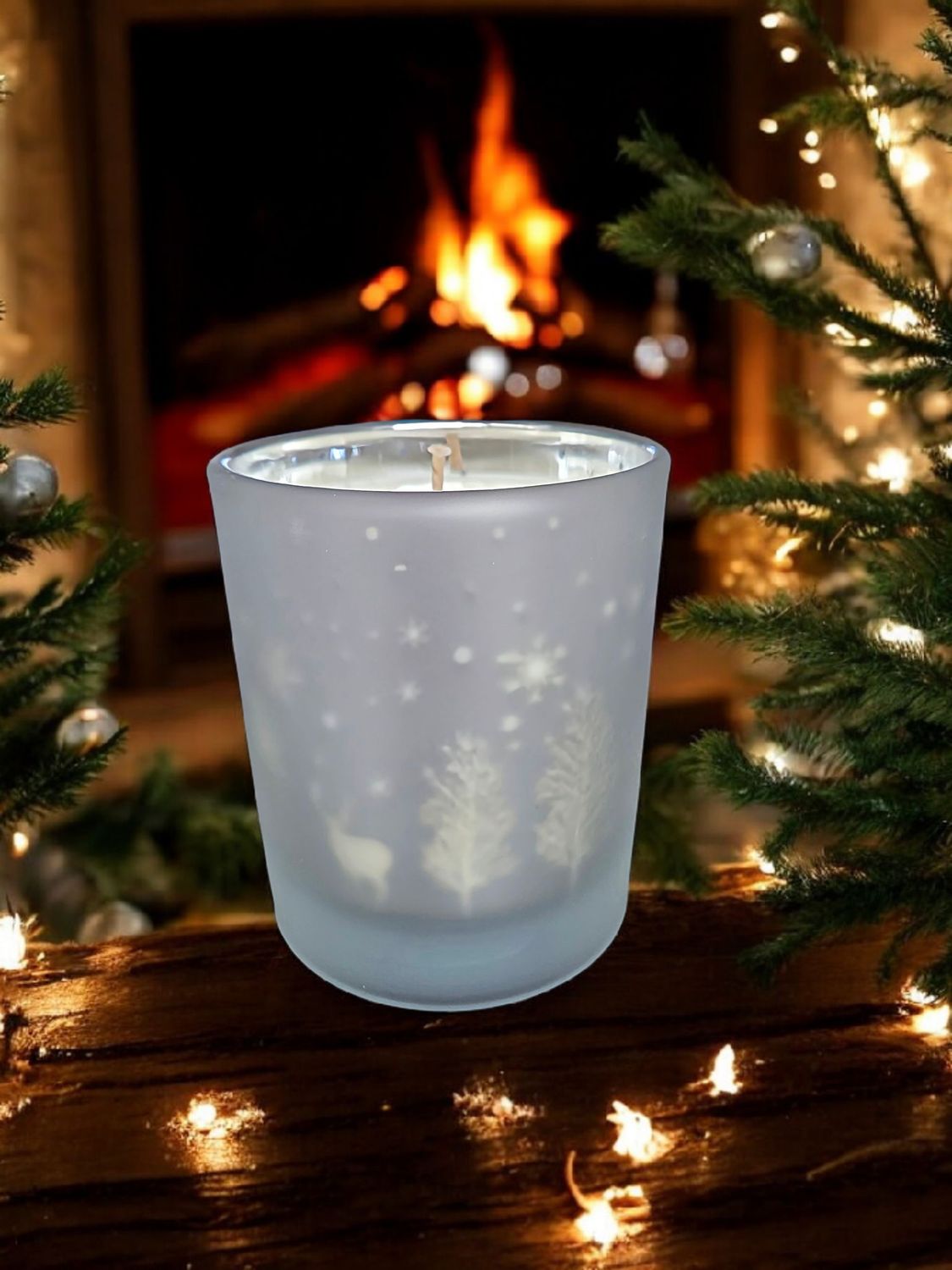 &#39;Festive Fireside&#39; - 220g candle