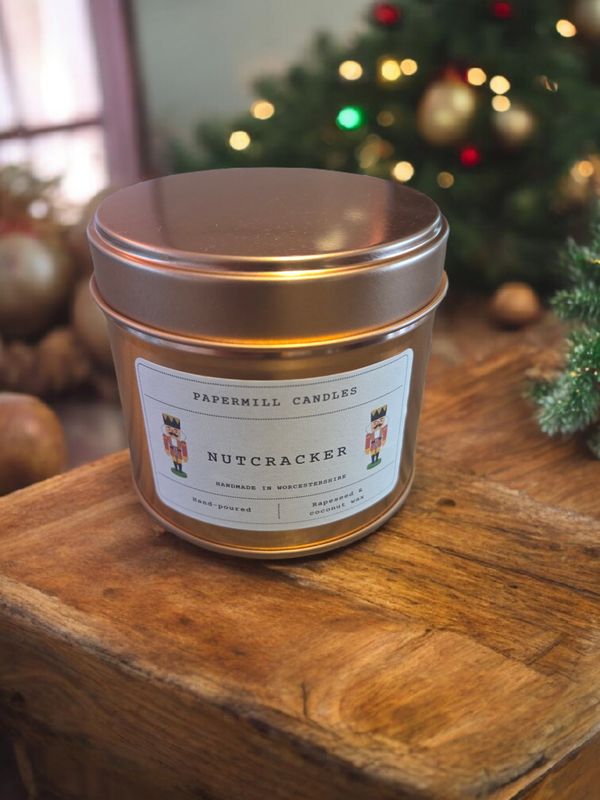 'Nutcracker' 180g candle