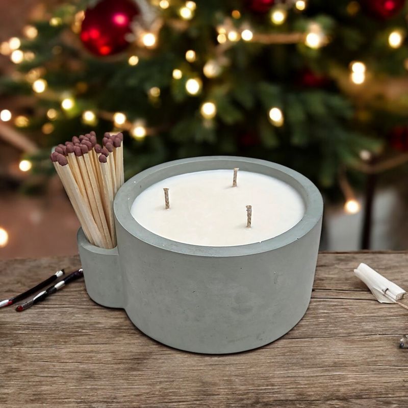 'Christmas Tree' - Large 440g candle
