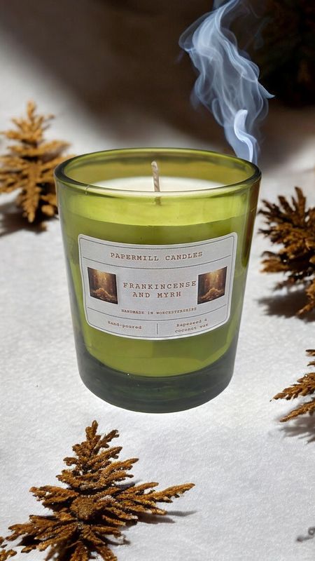 'Frankincense &amp; Myrrh' - 220g candle