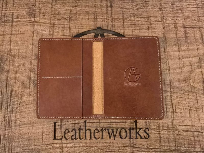 LEATHER PASSPORT HOLDER