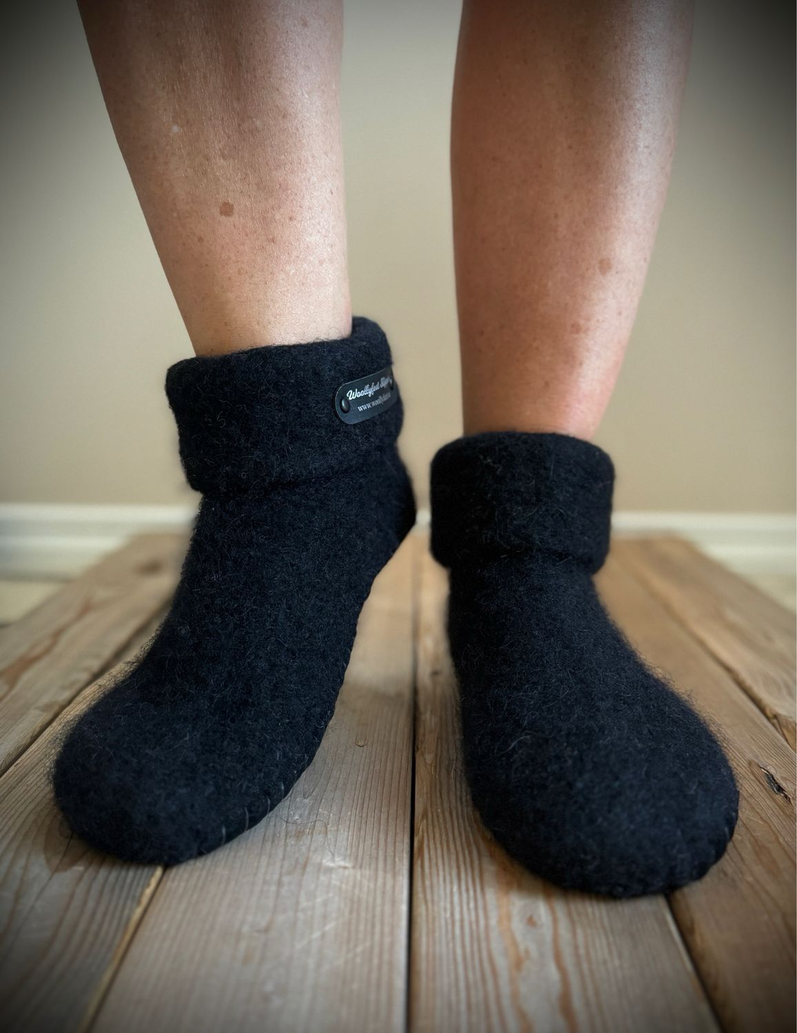 Black Sheep with folded cuff, Women&#39;s Size 8