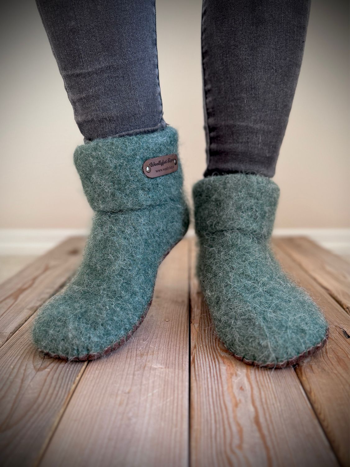 Sage with folded cuff, Women&#39;s Size 9