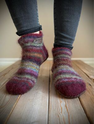 Wine &amp; Wood, Women’s Size 7.5