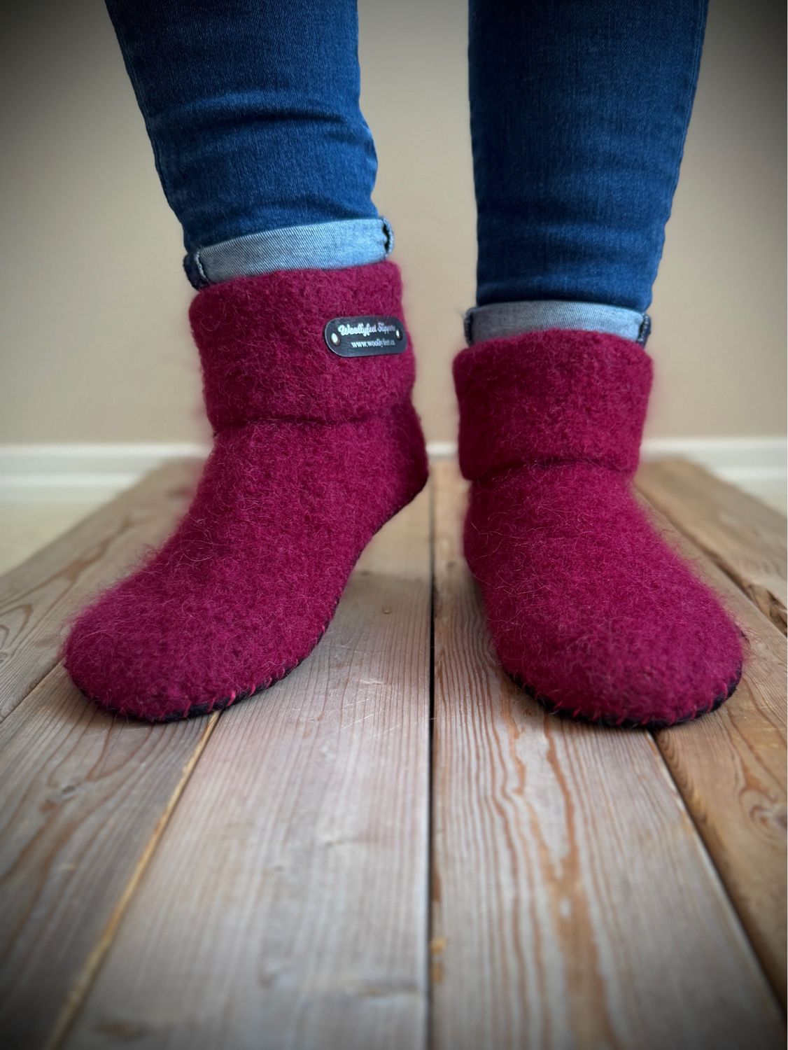 Cranberry with folded cuff, Women&#39;s Size 8