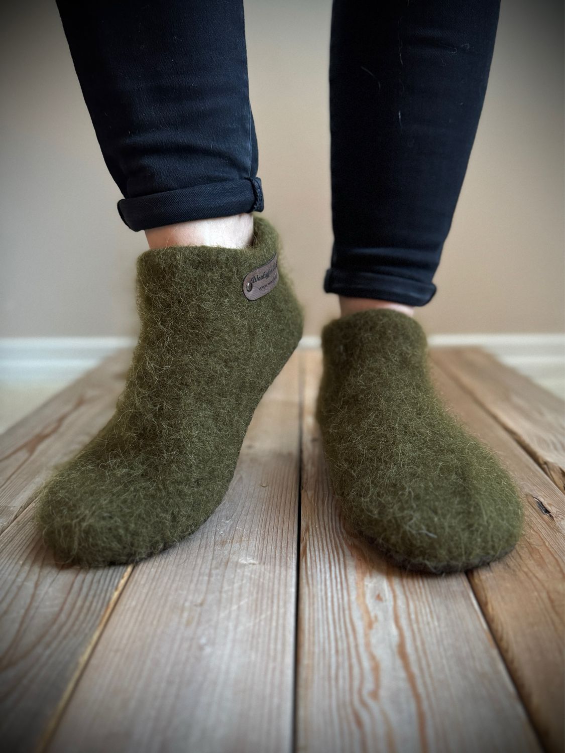 Olive, Women’s Size 8