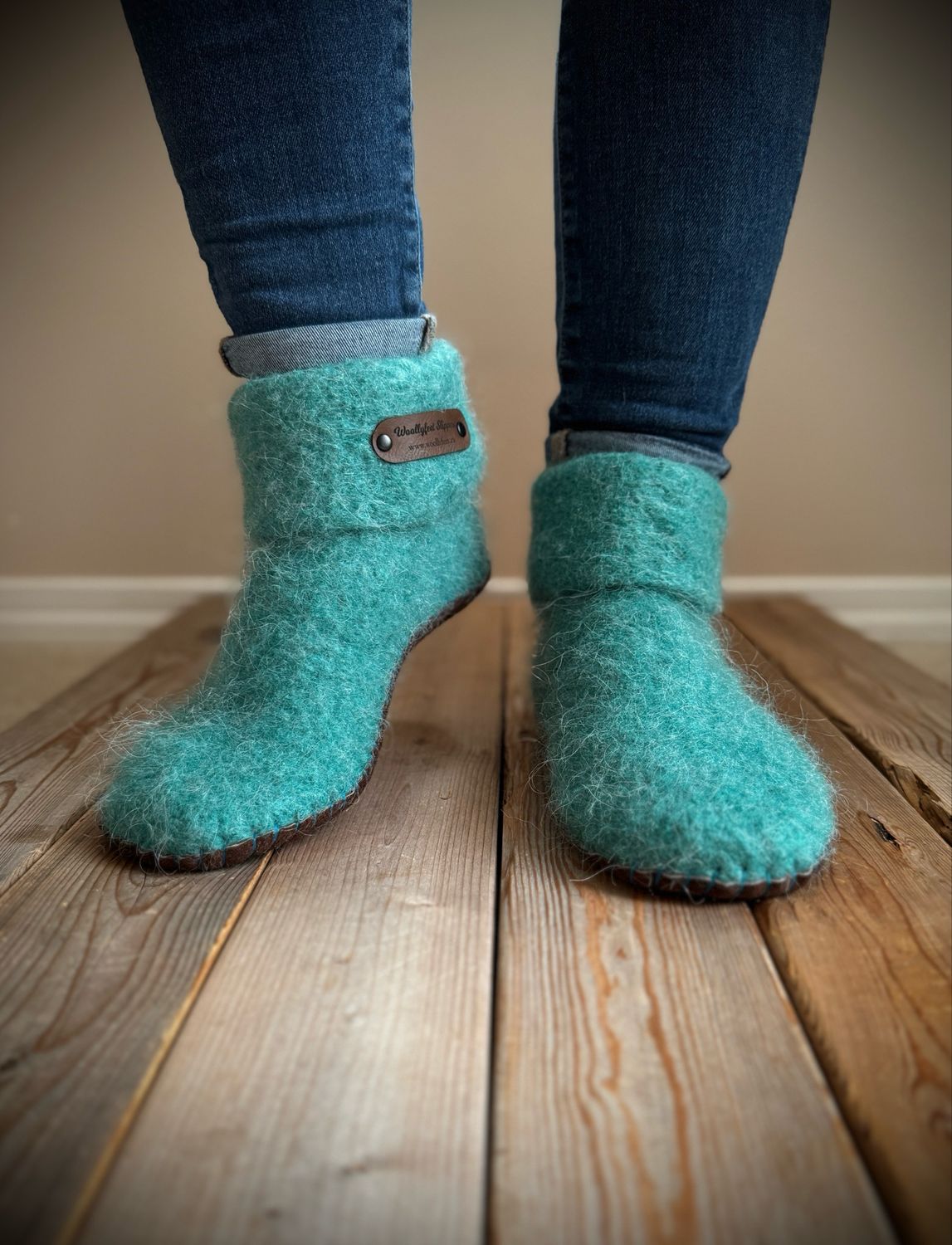 Turquoise Sea with folded cuff, Women&#39;s Size 7.5
