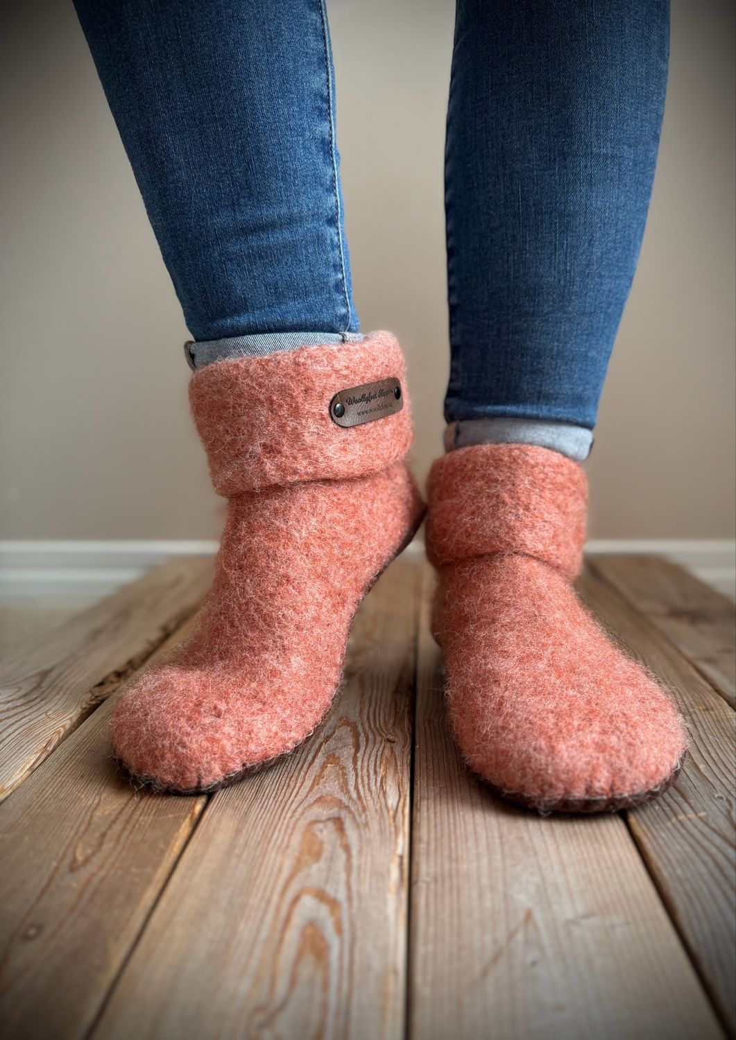 Frosted Cantaloupe with folded cuff, Women&#39;s Size 8.5