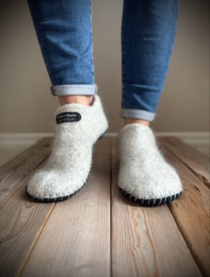 Ash Clog, Women’s Size 10