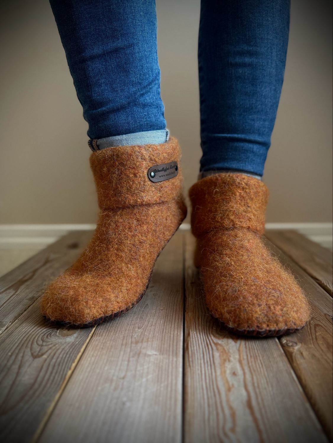 Amber with folded cuff, Women&#39;s Size 8.0