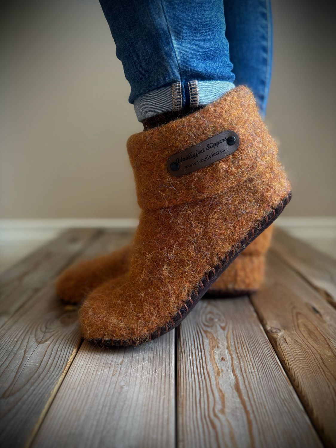 Amber with folded cuff, Women's Size 7.5