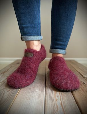 Ruby Clog, Women’s Size 7.5