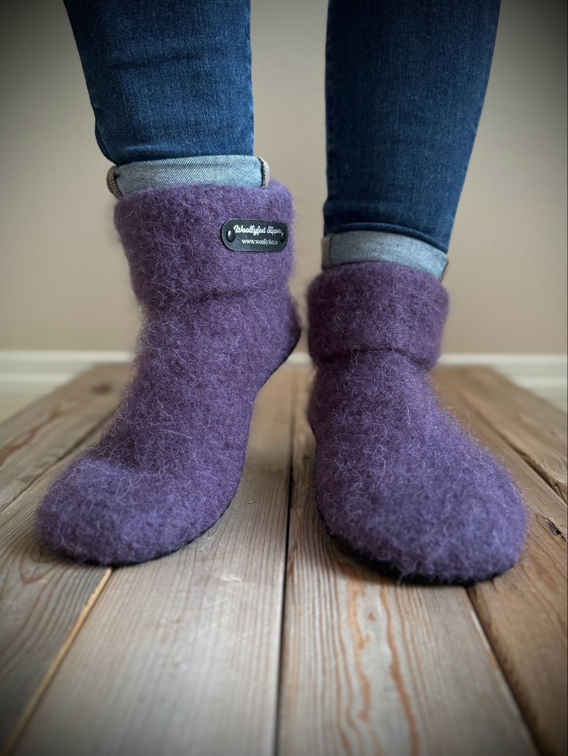 Plum Bloom with folded cuff, Women's Size 9