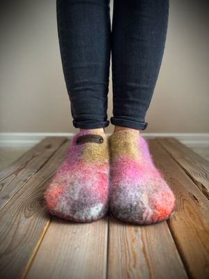 Cavas in Bloom Clog, Hand dyed, Women's Size 10 WIDE