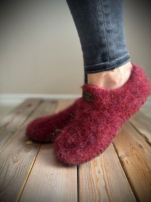 Ruby Clog, Women’s Size 7.5