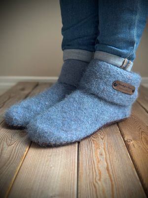 Carolina with folded cuff, Women's Size 6