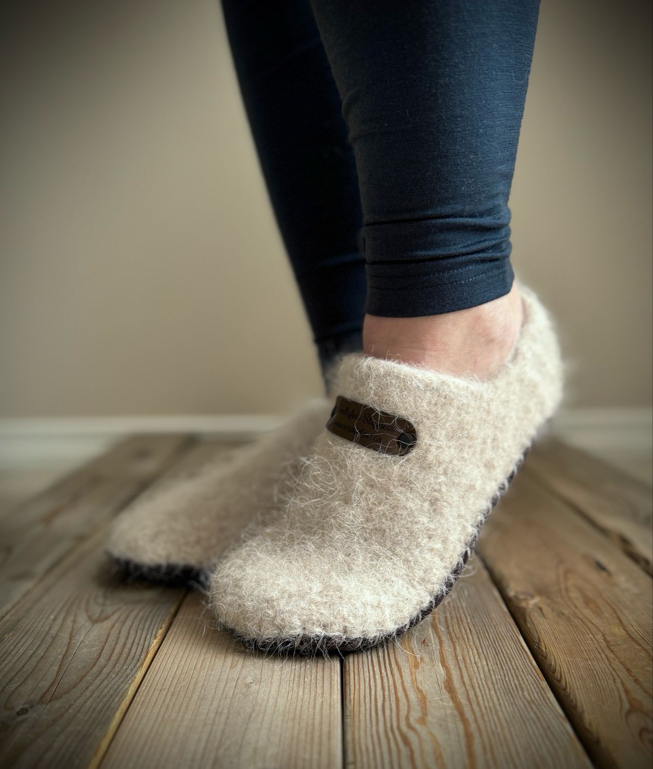 Cream Clog, Women’s Size 10