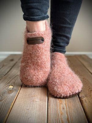 Frosted Cantaloupe Clog, Women’s Size 9