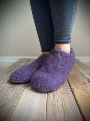 Plum Clog, Women’s Size 10.5 WIDE