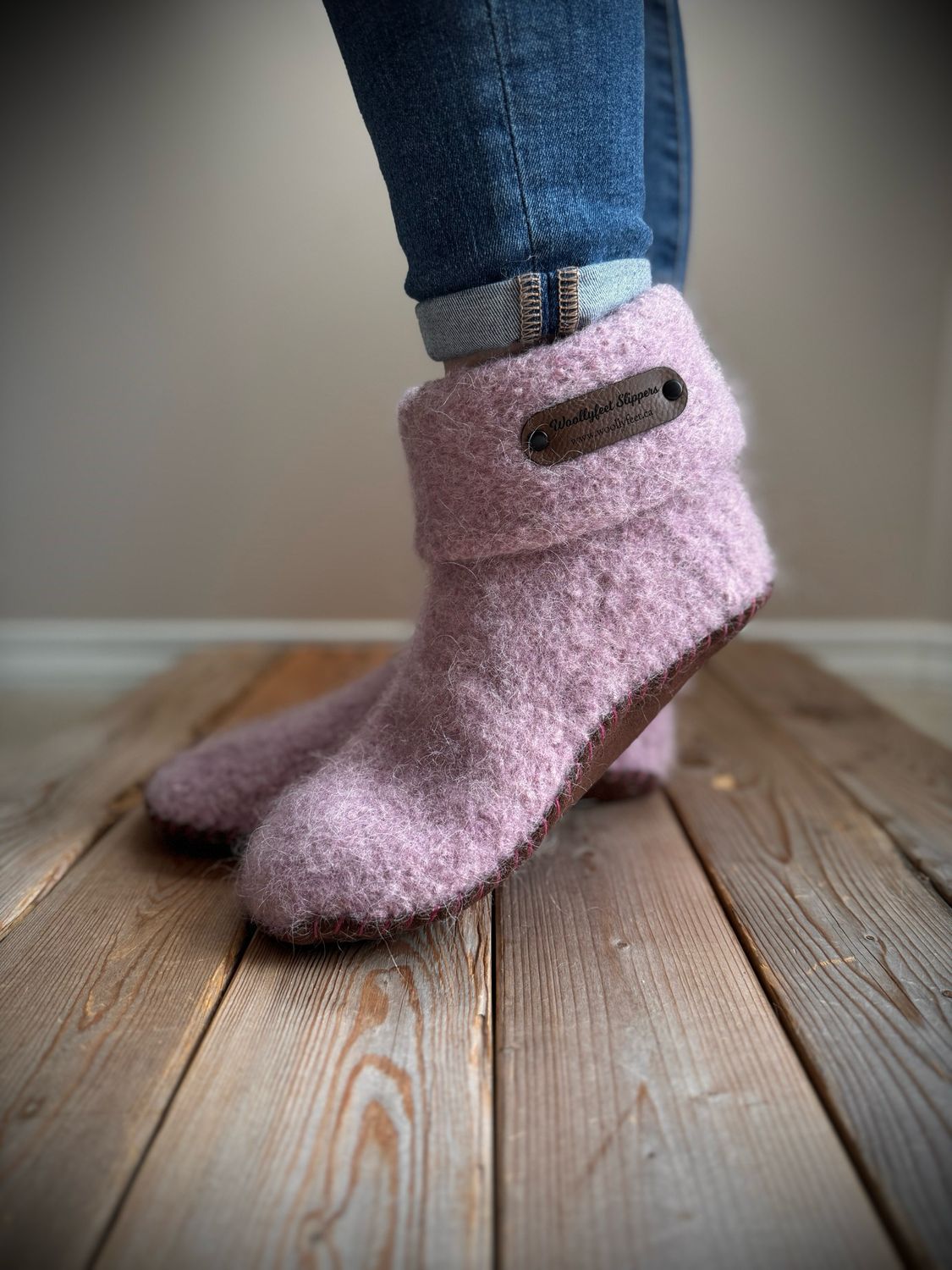 Tea Rose with folded cuff, Women's Size 9