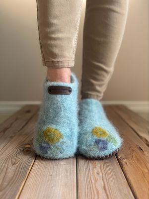 Sky Blue Garden Clog, Women's Size 8