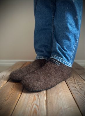 Chocolate Clog, Men’s Size 10