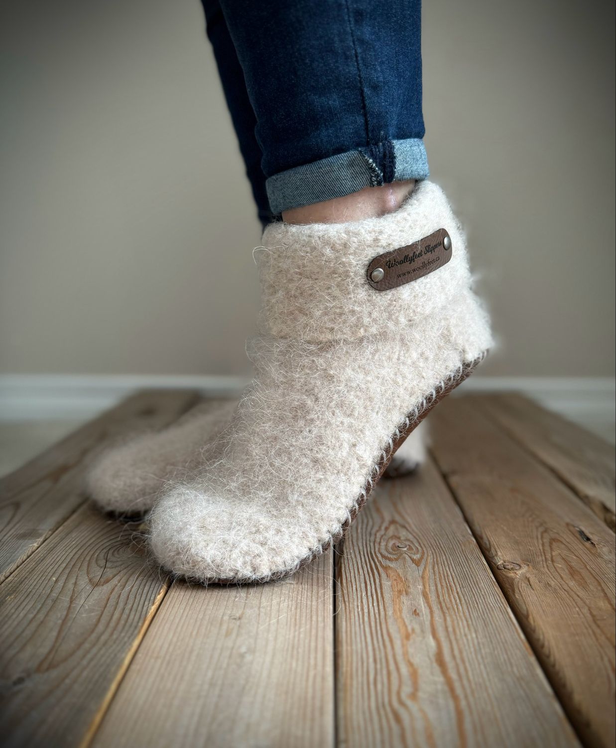 Cream with folded cuff, Women's Size 8
