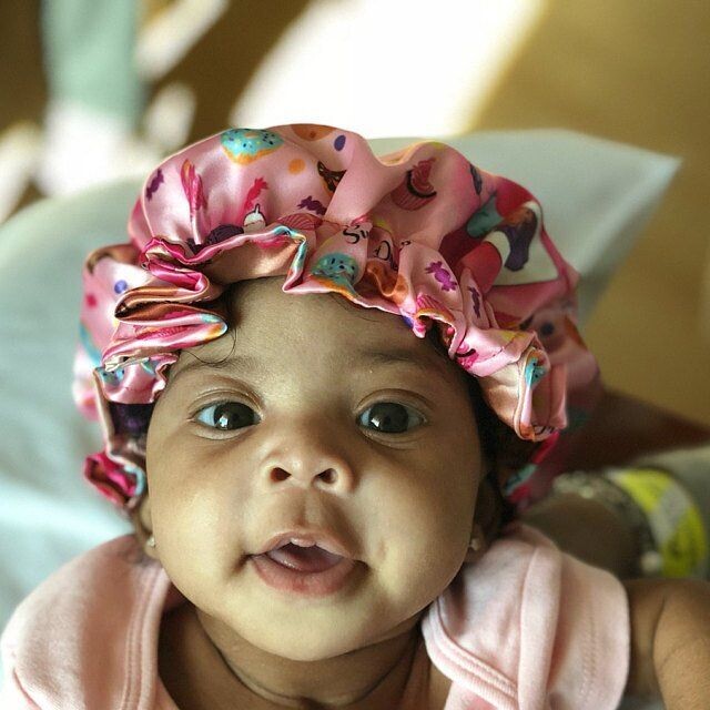1 Pink Bonnet