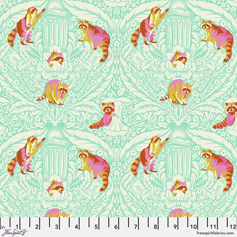 Tula Pink - Tiny Beasts Raccoon