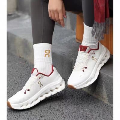 On Running Cloud Talent Shoes (White/Red)