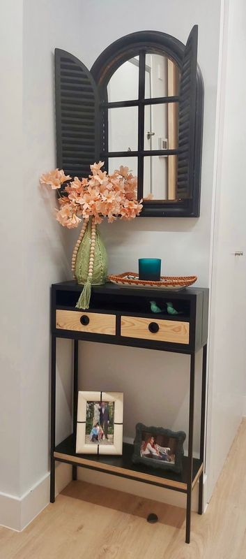 MUEBLE BICOLOR PINO Y NEGRO