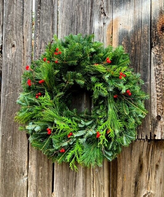 Fresh Wreath - Fraser Mixed lightly decorated [Pine Glen Fundraiser]