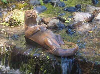 Statuary - Otter Mother