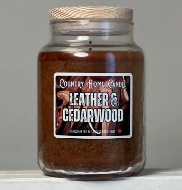 Candle 26 oz. Leather &amp; Cedarwood
