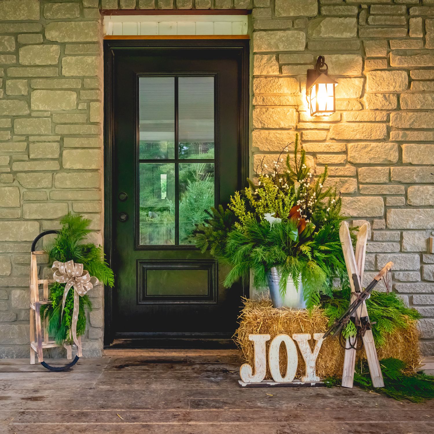 Complete Festive Urn - White