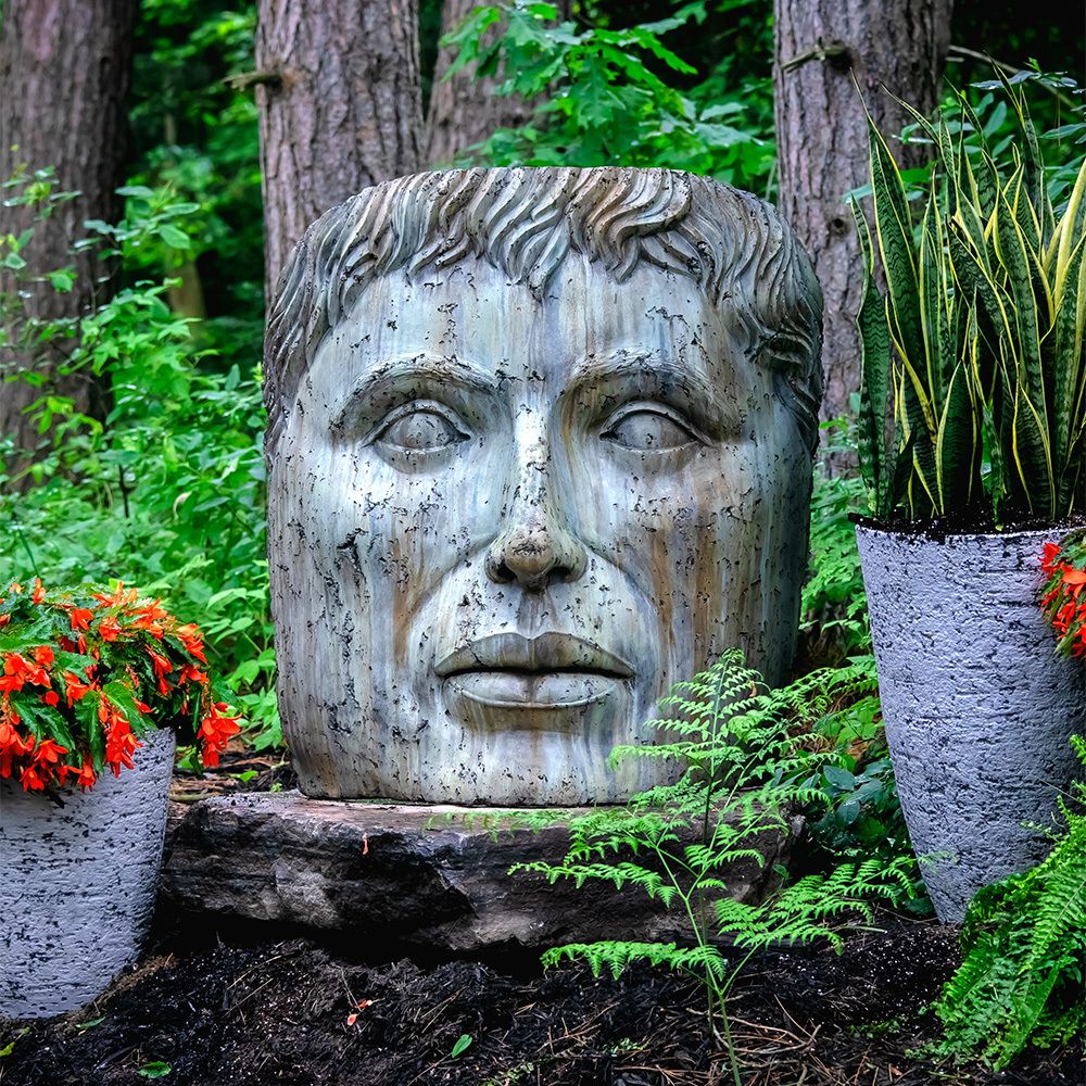 Statuary WS - Young Emperor, Size: Giant