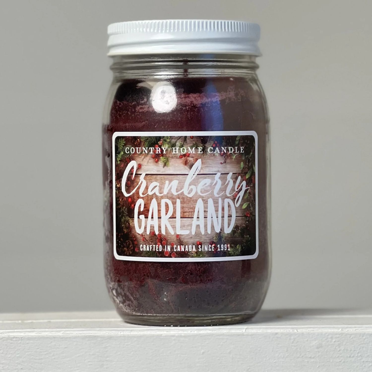 Candle 16 oz. Cranberry Garland