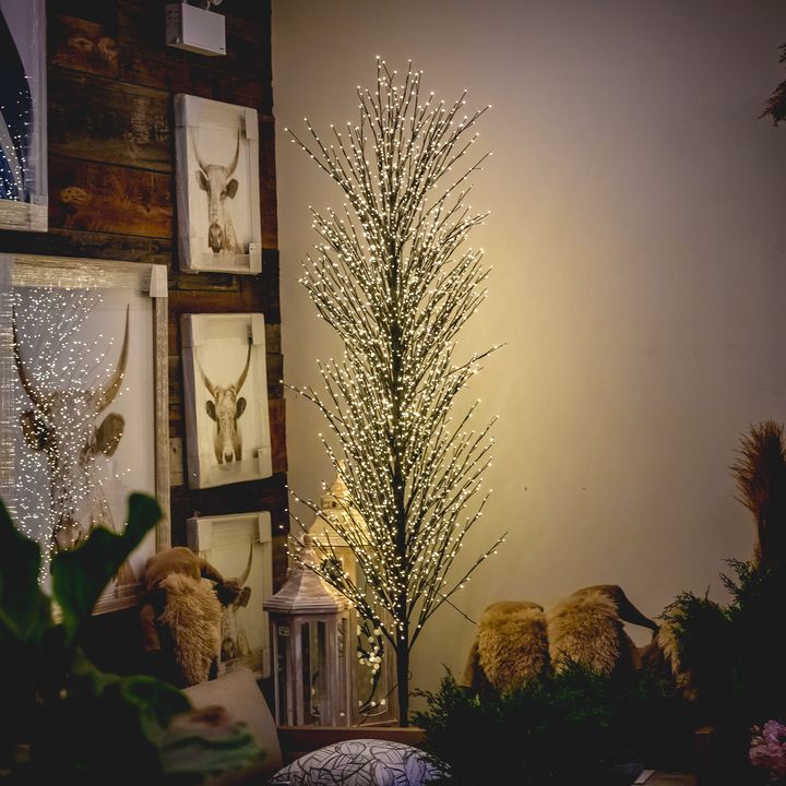 Twinkle Light Tree - 2700 lights