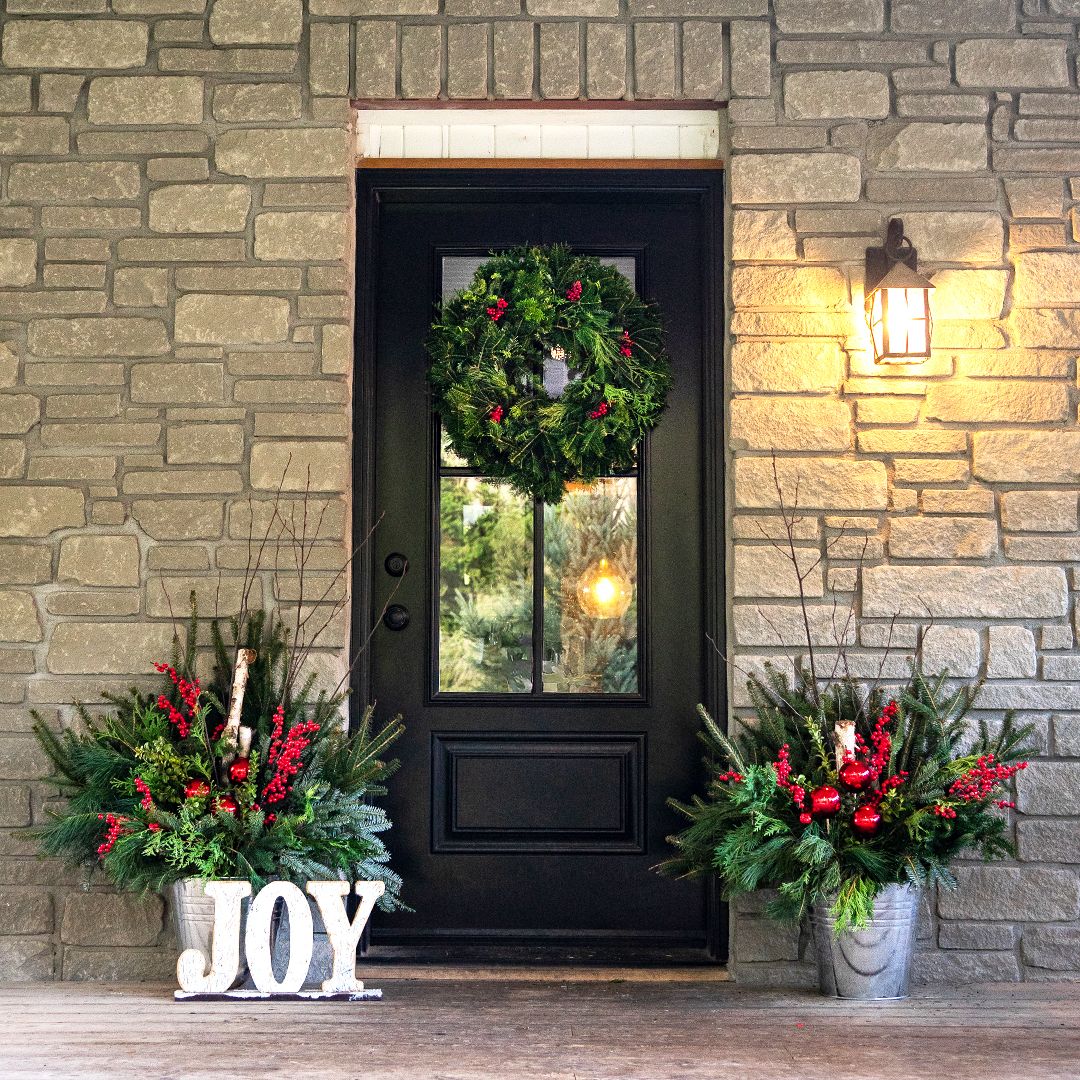 Holiday Porch Pkg. - Festive Urn Deluxe (Red)