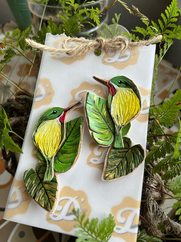 Pantallas de San Pedrito en Monstera