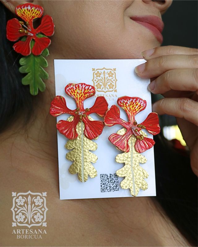 Flamboyán flower earrings