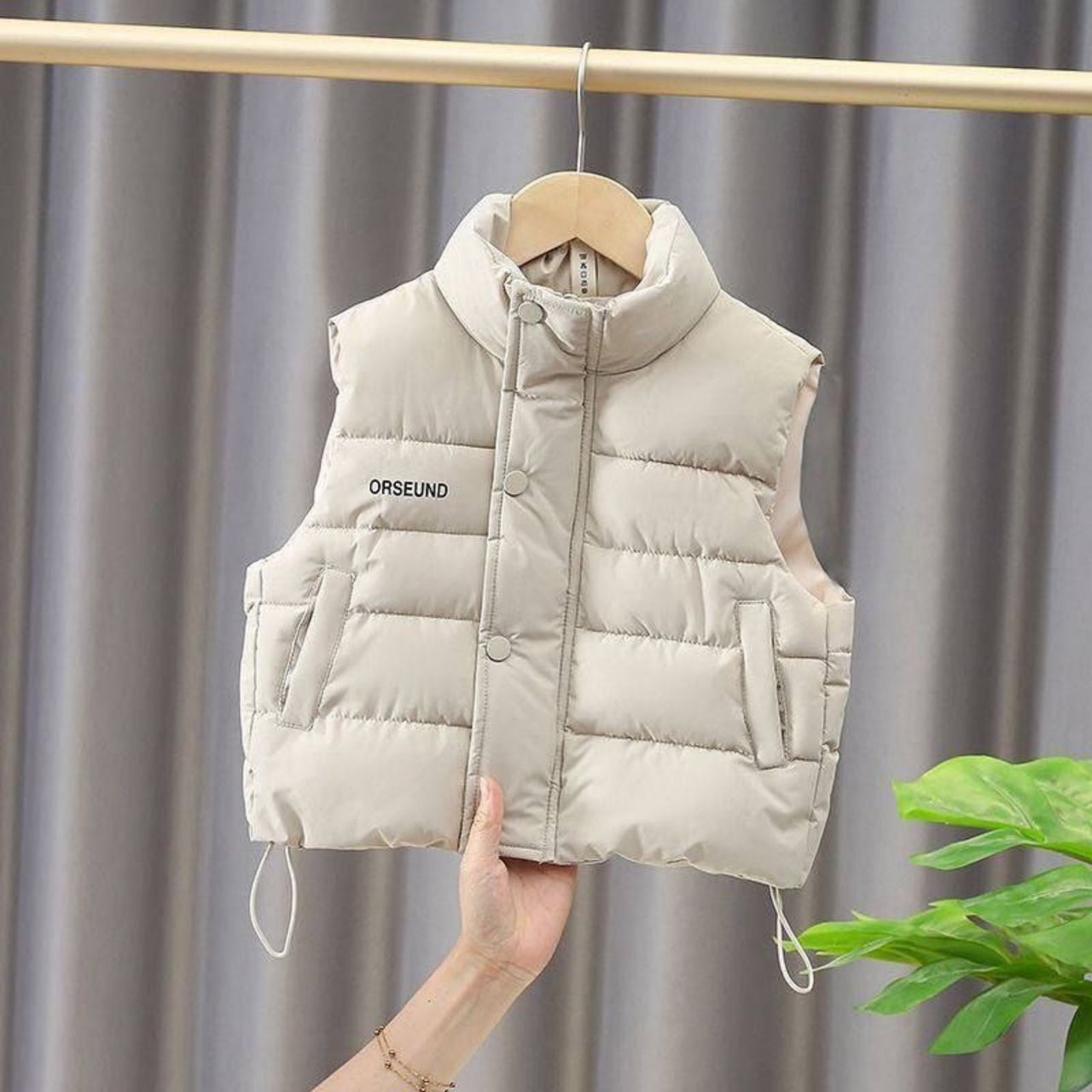 نفخ ابيض vest