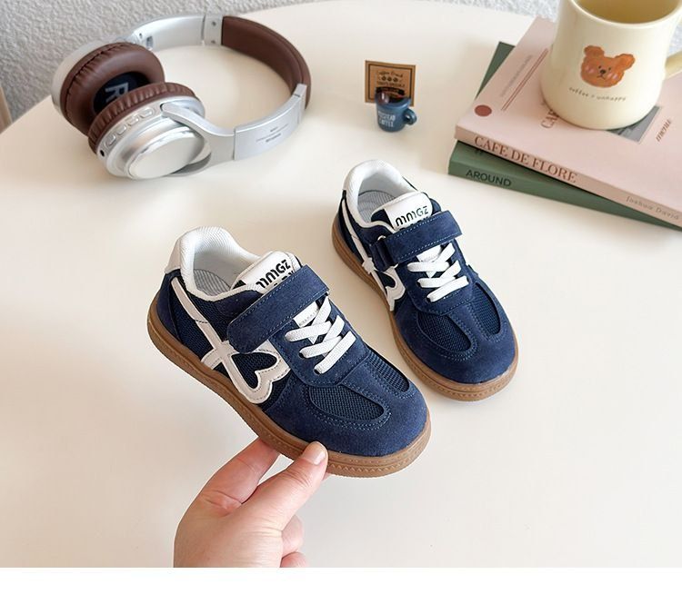 حذاء شامواه نيلي