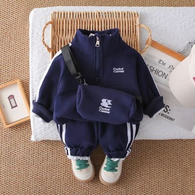 طقم هاينك نيلي مع حقيبة