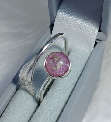 Adjustable ring with 6mm cabochon - Feather
