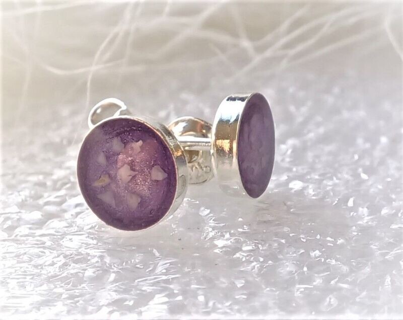 Round  stud Earrings 5mm cabochon