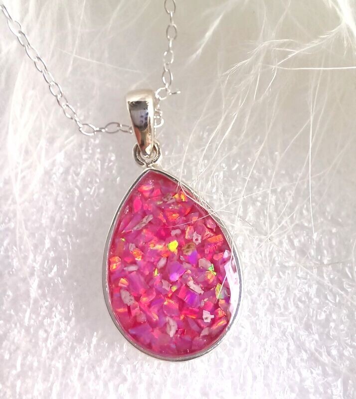 Sterling Silver pear shaped pendant and chain to contain a stone encapsulating the hair, fur or ashes you send me.  Memorial Jewellery Keepsake Jewellery