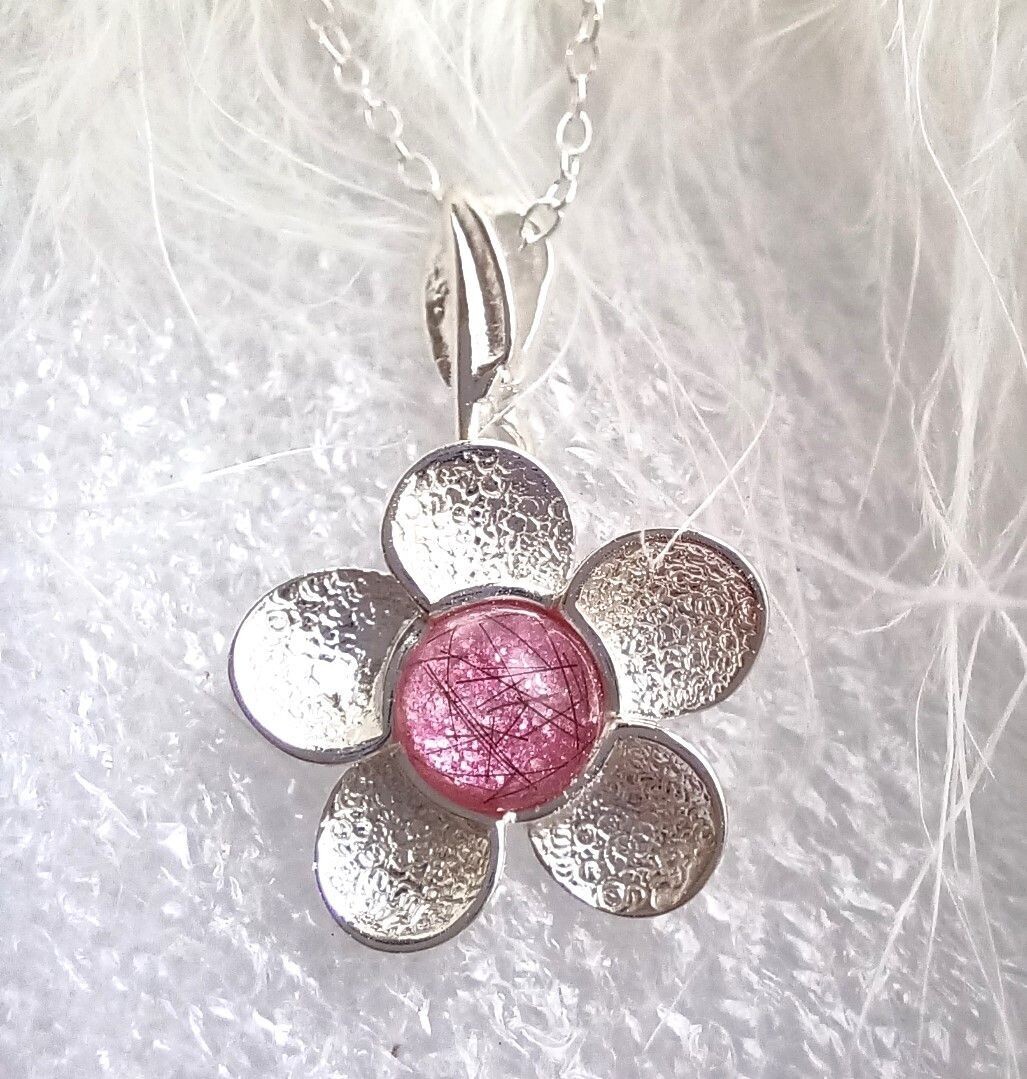 Sterling Silver flower pendant and chain to contain a stone encapsulating the hair, fur or ashes you send me.  Memorial Jewellery Keepsake Jewellery