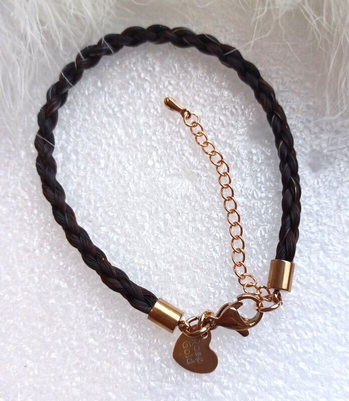 Horsehair keepsake bracelet made using your own horses hair with a personalised heart tag. Stainless steel Rose Gold coloured findings. Memory jewellery